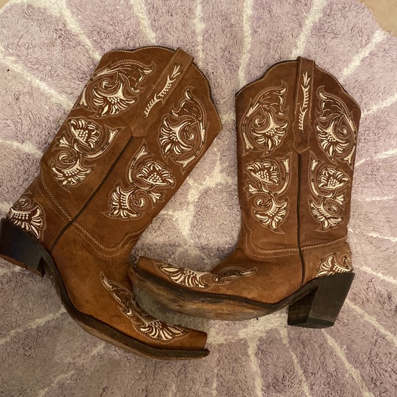 Vaccari Shoes | Vaccari 100% Leather Studded Embroidered Cowboy Boots 8 | Color: Brown/White | Size: 8 | Fashionista4114's Closet
